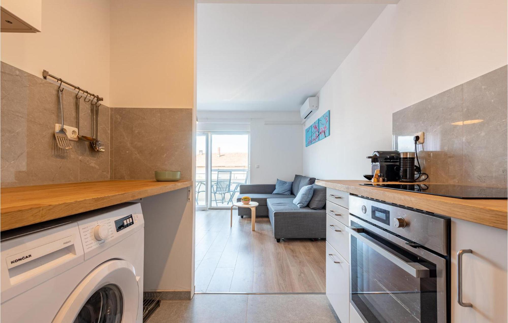Apartment Awesome In With Wifi *